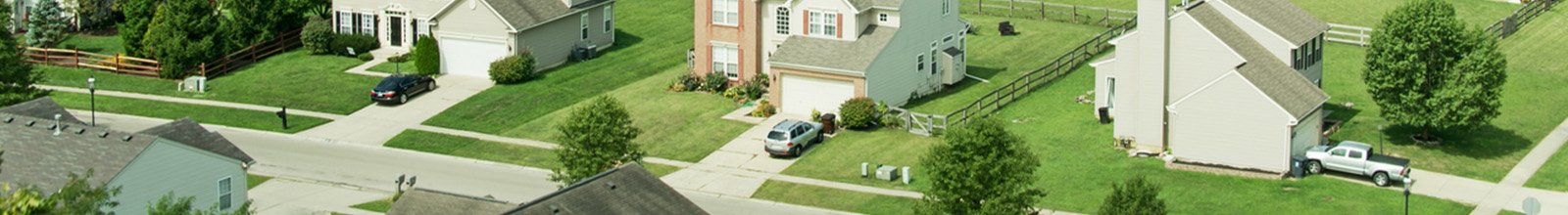 Image of houses in subdivision with boulevards