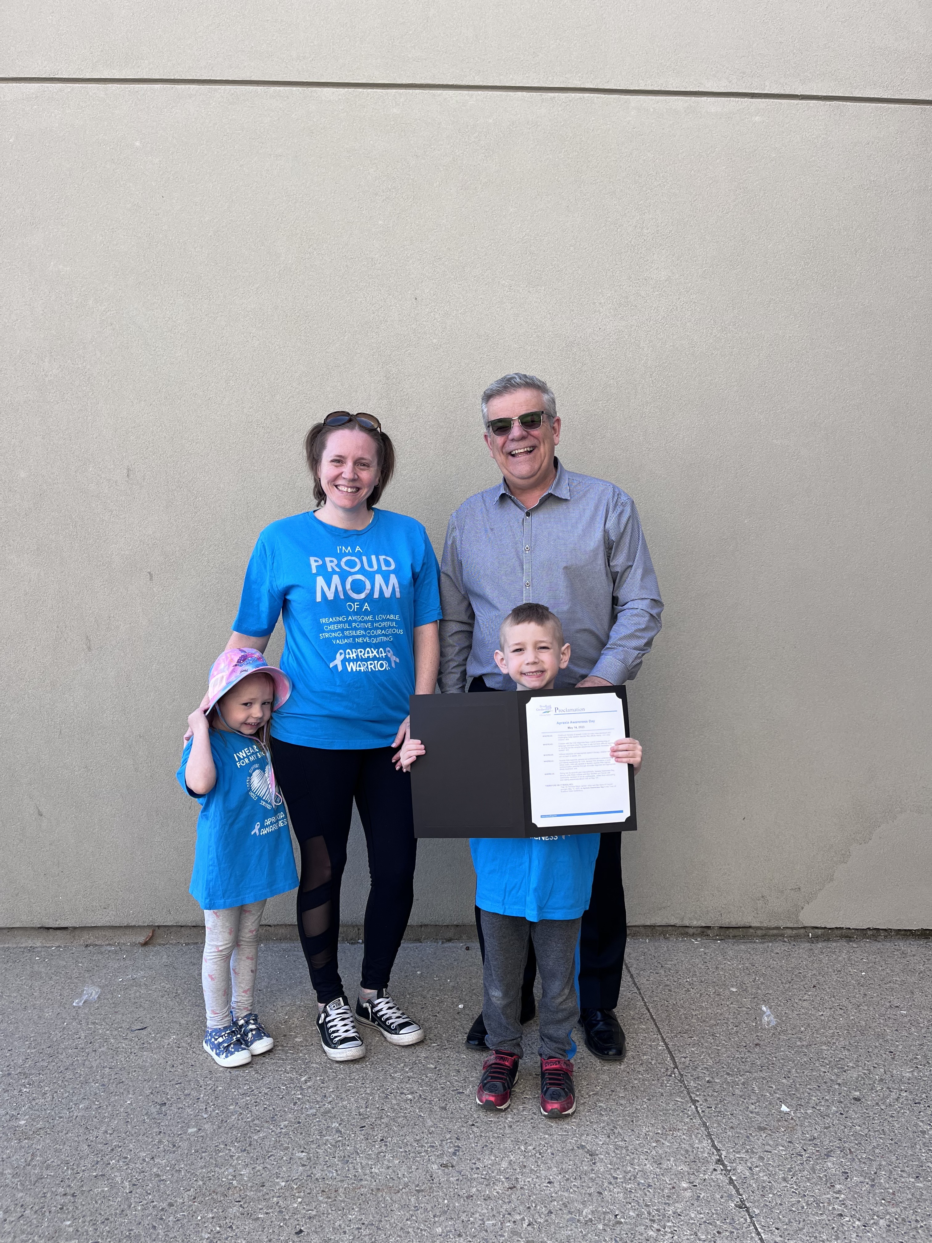 Mayor James Leduc with BWG resident Melissa Sobiepanek 