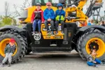 kids on truck